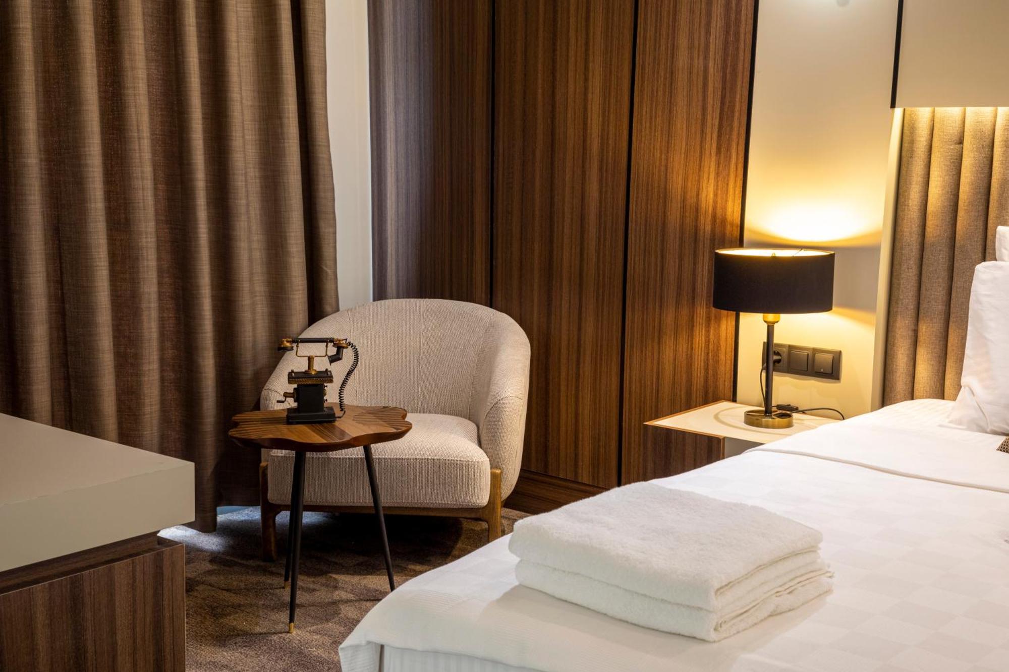Monalisa Hotels Kusadasi Bagian luar foto