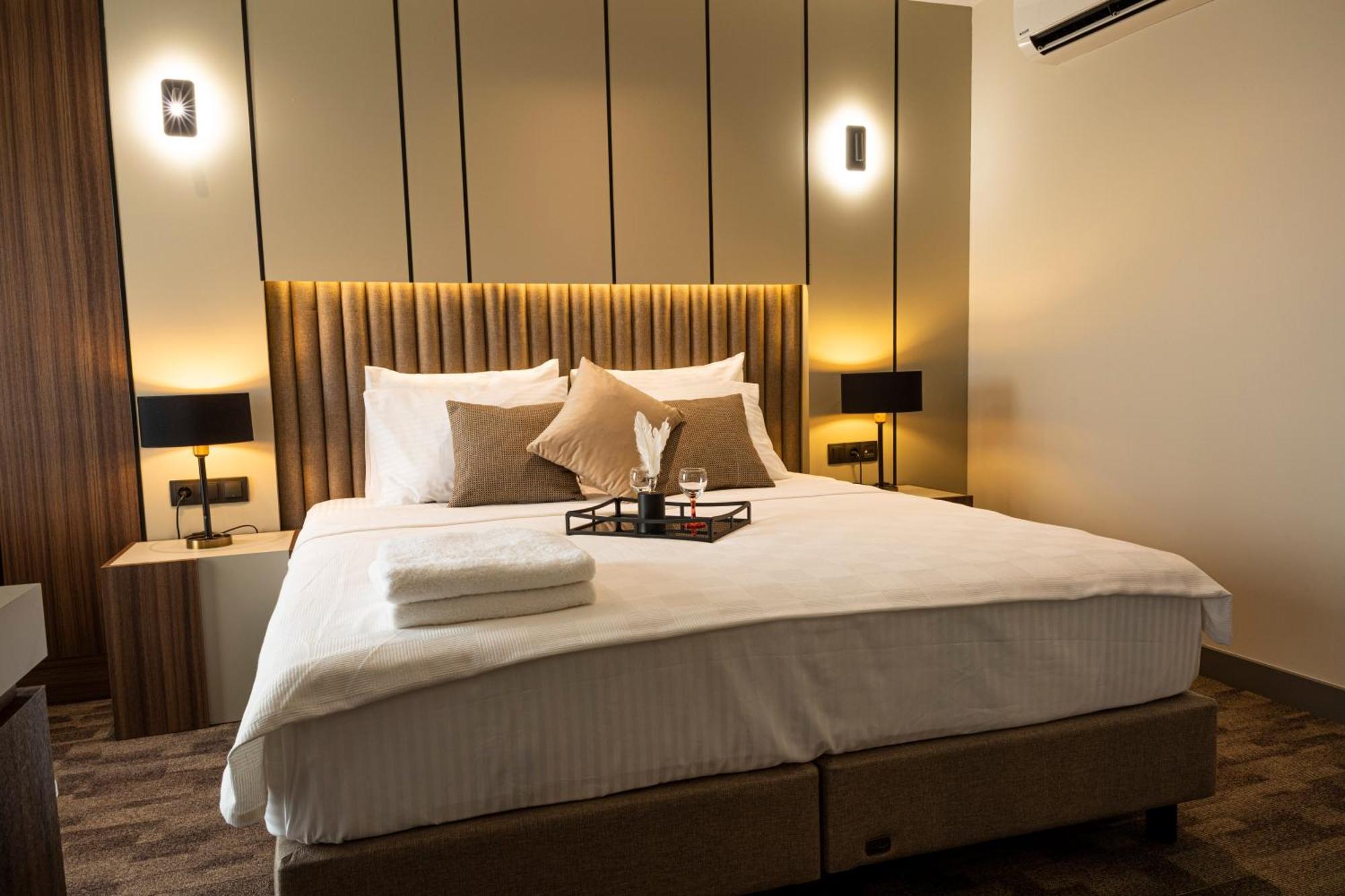 Monalisa Hotels Kusadasi Bagian luar foto
