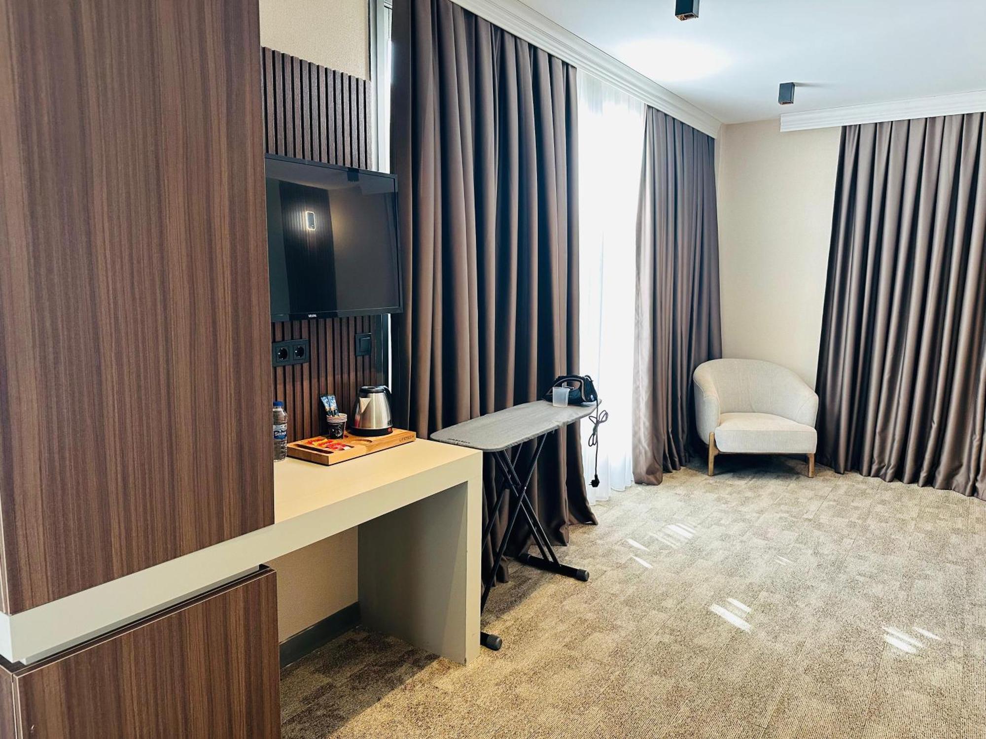 Monalisa Hotels Kusadasi Bagian luar foto