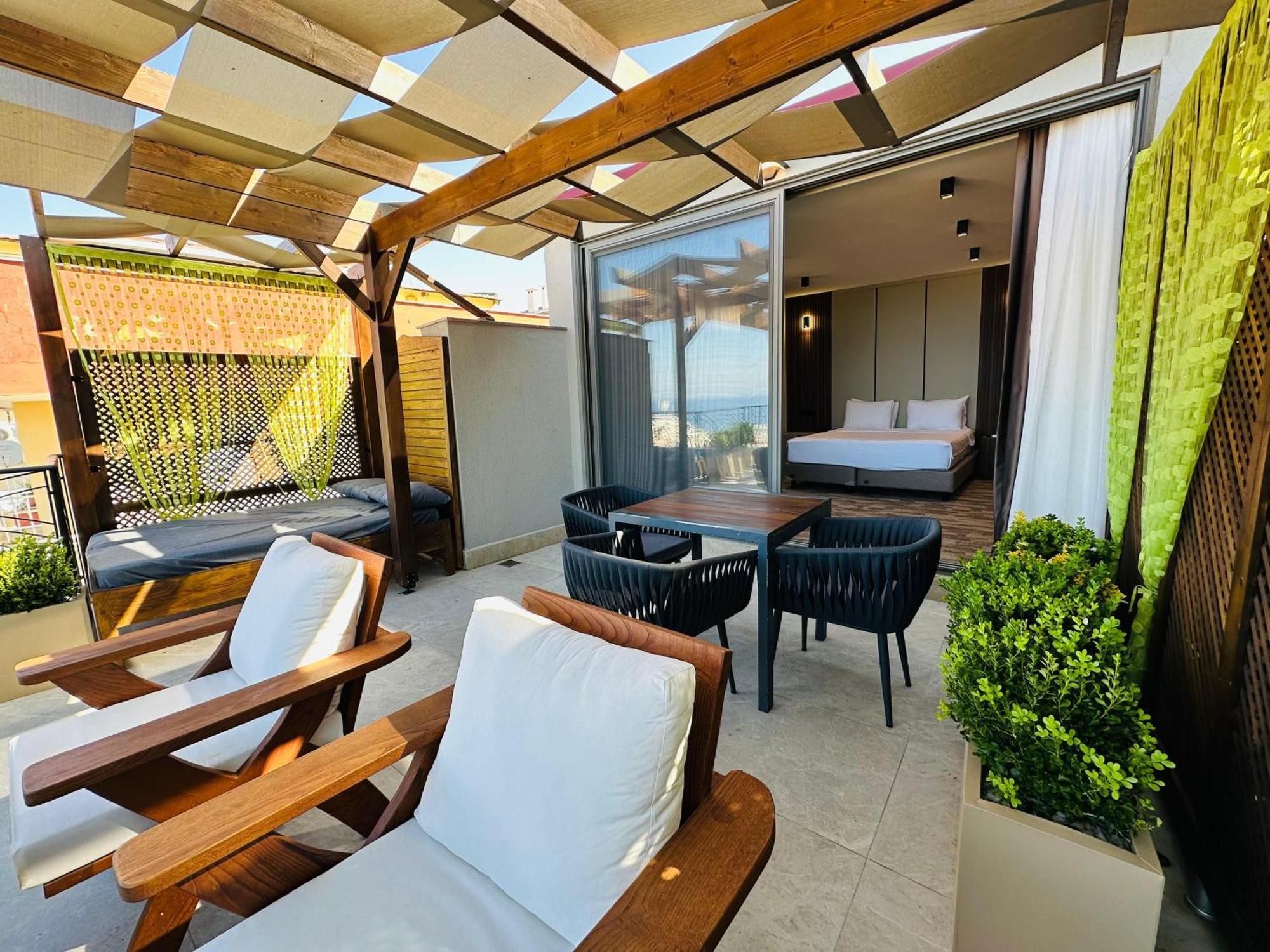Monalisa Hotels Kusadasi Bagian luar foto